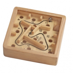 Wooden dedal game